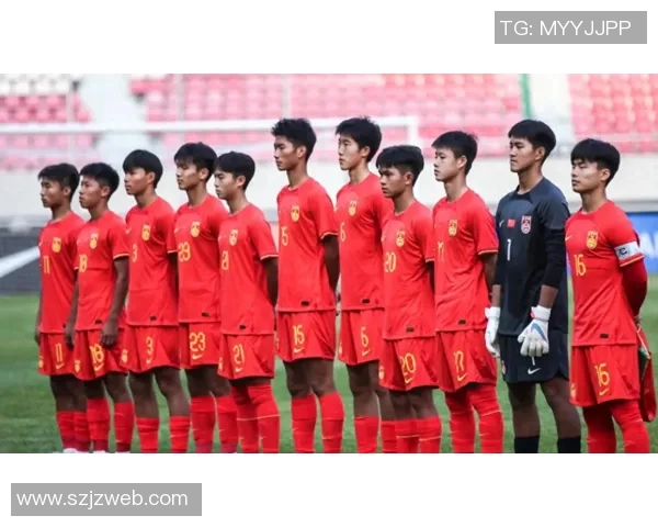 足球明星直言不讳怒怼冯潇霆引发球迷热议背后真相揭秘